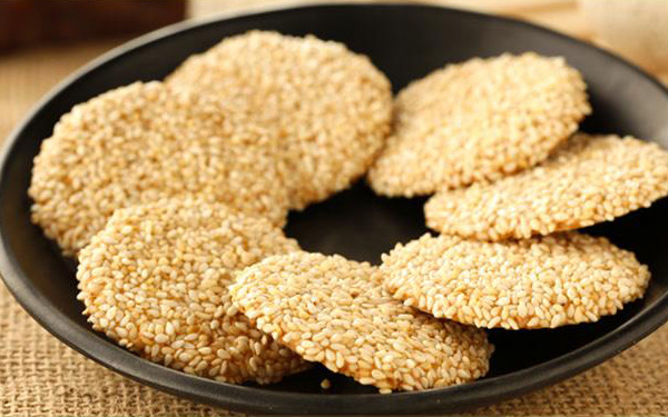 芝麻饼配料筛分系统