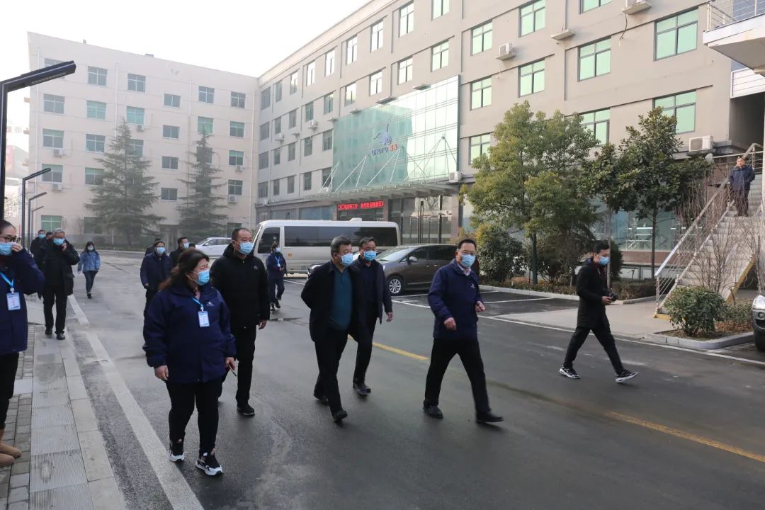 新乡市高新区管委会领导莅临高服公司调研指导