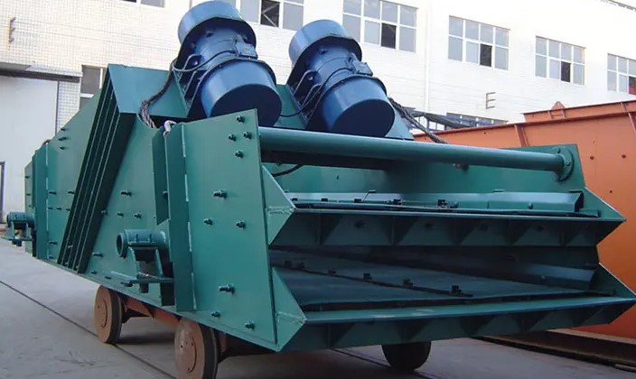 筛渣机一般采用直线振动筛，价格不错