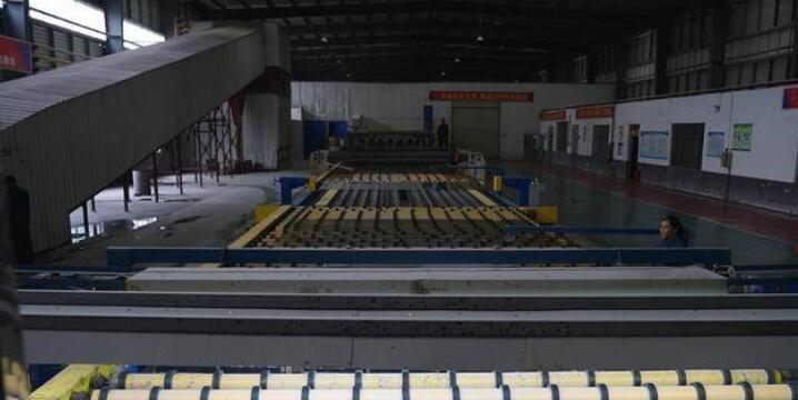 1677554173601020.jpg 废碎玻璃分拣